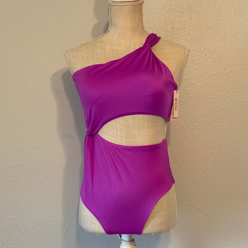 Victoria's Secret Swim Purple Twist Monokini One-Piece Swimsuit Size Medium NEW